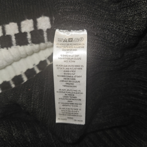 French Connection black and white sweater - Picture 5 of 8